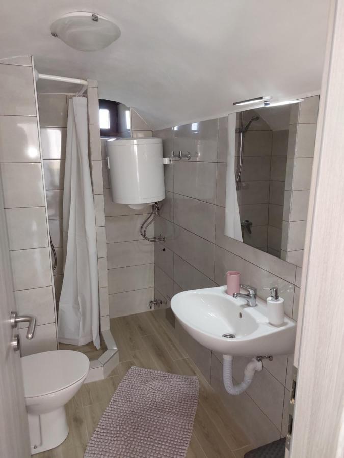 Apartman Biba Lubenice Exterior foto